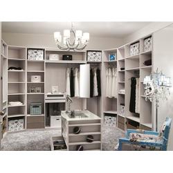 实木整体衣柜招商新机遇 好老婆家居用品的市场布局与罗定发展前景